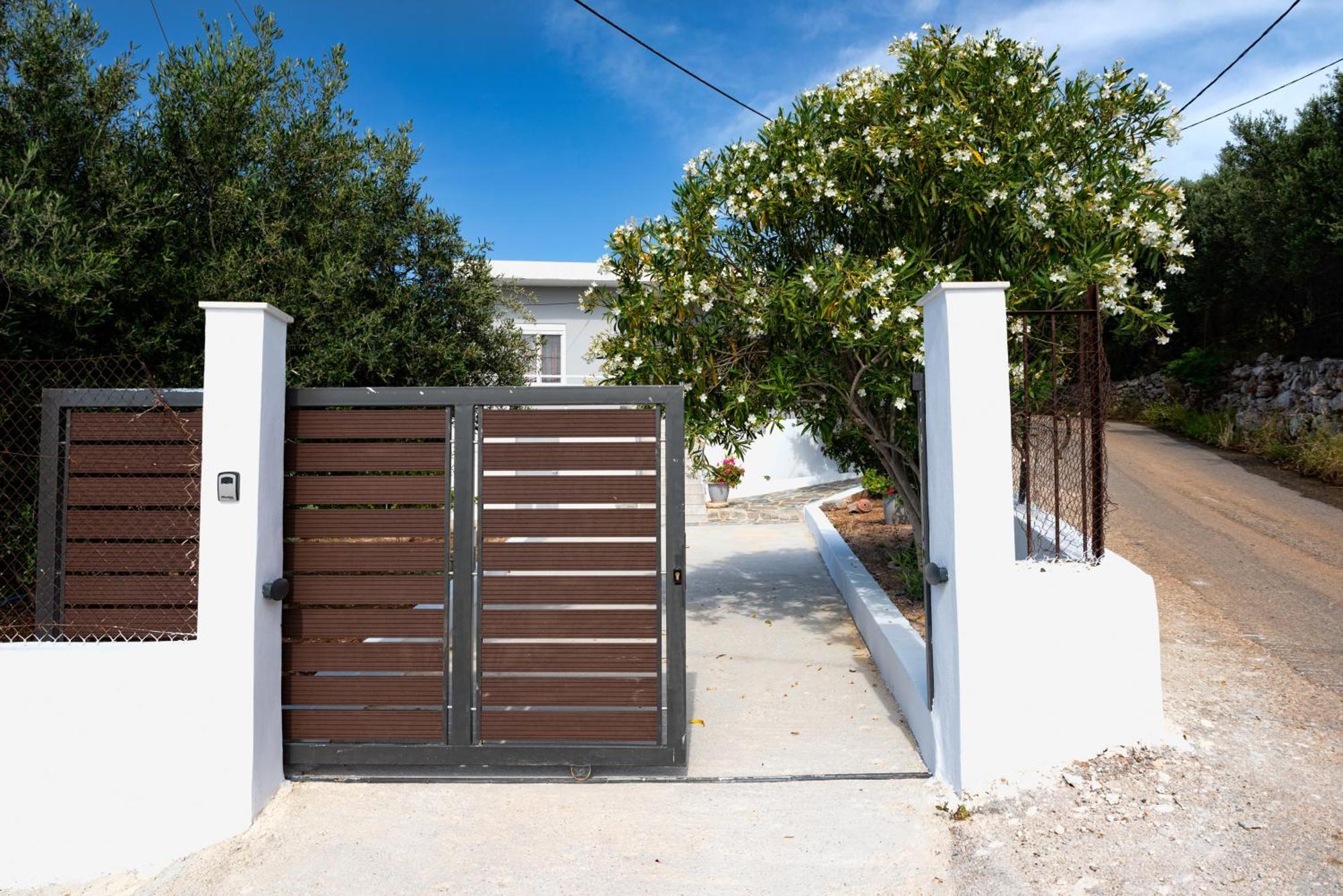 Plaka House Villa Exterior photo